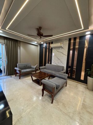 3 BHK Builder Floor For Rent in Sector 10a