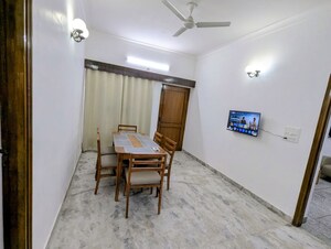 Room in 5 BHK Independent House at Sector 14 – for Rent