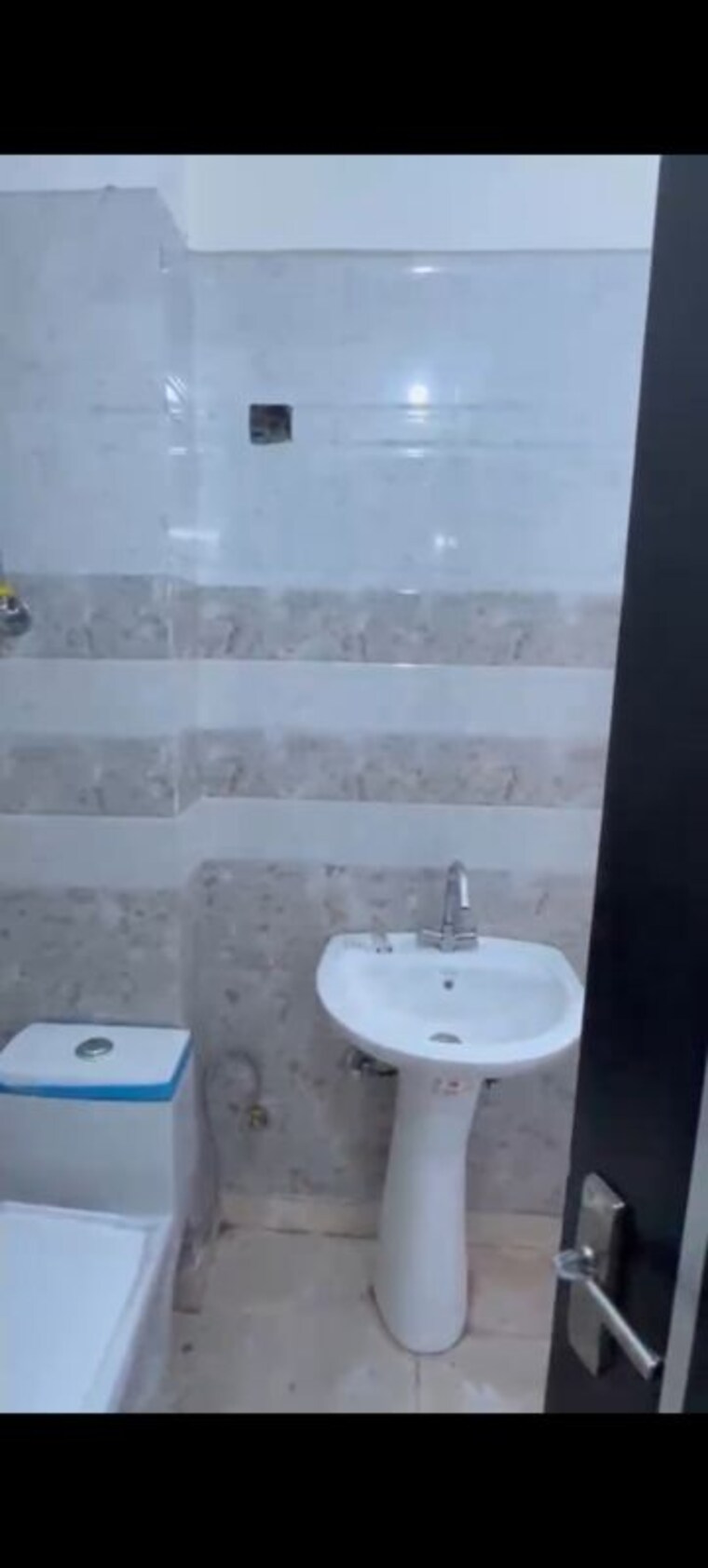 Bathroom, kw-srishti-phase-ii 2 Bedroom 1040 Sq.Ft. Apartment In Raj Nagar Extension Ghaziabad 10427060