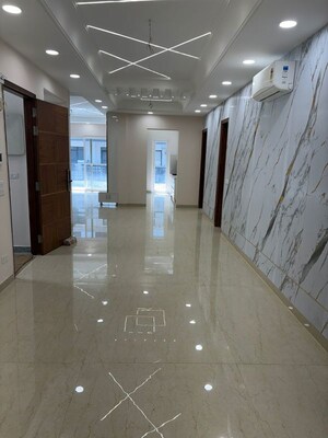 Building Lobby in 4 BHK Builder Floor at Unitech South City II, Sector 50 – for Sale