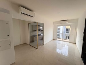 2.5 BHK Apartment For Rent in Smart World Orchard, Sector 61