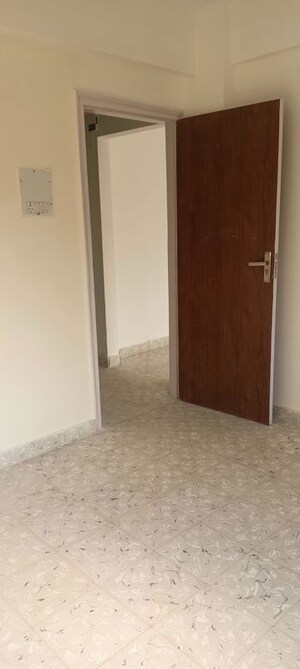 1 BHK Apartment For Rent in Shri Nagar