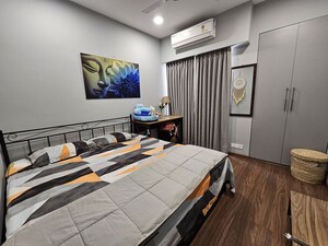 Bedroom in 2.5 BHK Apartment at M3M Marina, Sector 68 – for Rent