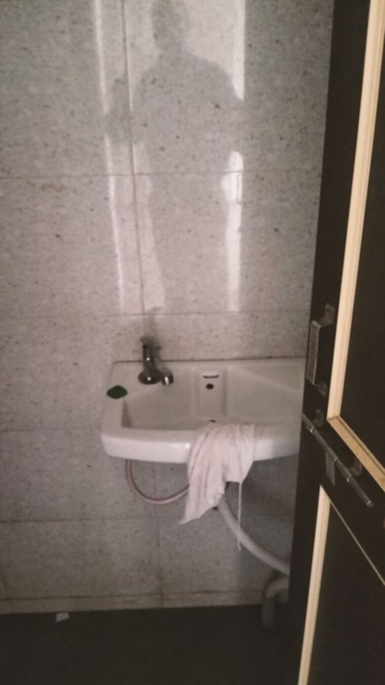 Bathroom, kolte-patil-three-jewels-moonstone 2 Bedroom 1100 Sq.Ft. Apartment In Kondhwa Pune 10427163