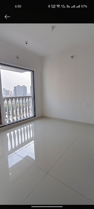 Room in 2 BHK Apartment at Dem Icon, Charkop Sector 2 – for Sale