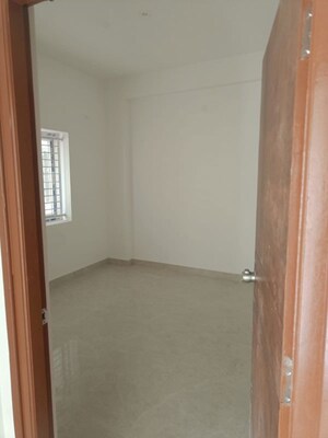 Room in 3 BHK Apartment at SVNR The Breeze, Manchirevula – for Sale