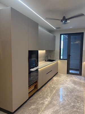Room in 4 BHK Builder Floor at Emaar Marbella, Sector 66 – for Sale