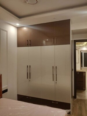 Building Lobby in 3 BHK Builder Floor at Raj One Good Earth, Sector 71 – for Sale