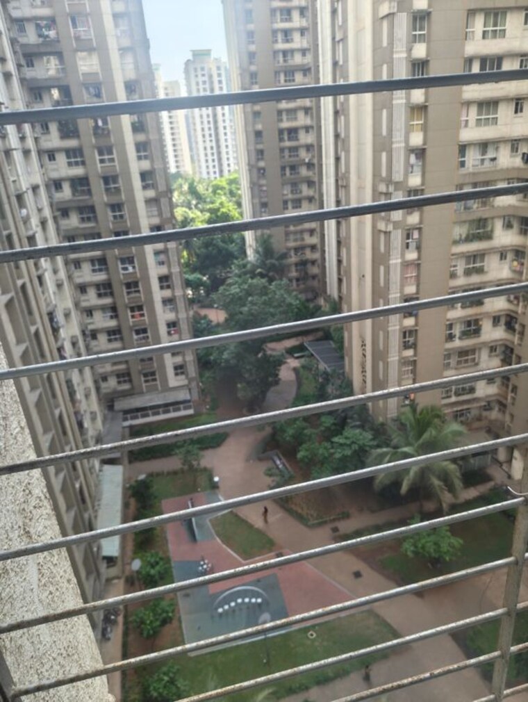Exterior View, lodha-amara 2 Bedroom 650 Sq.Ft. Apartment In Kolshet Road Thane 10427143