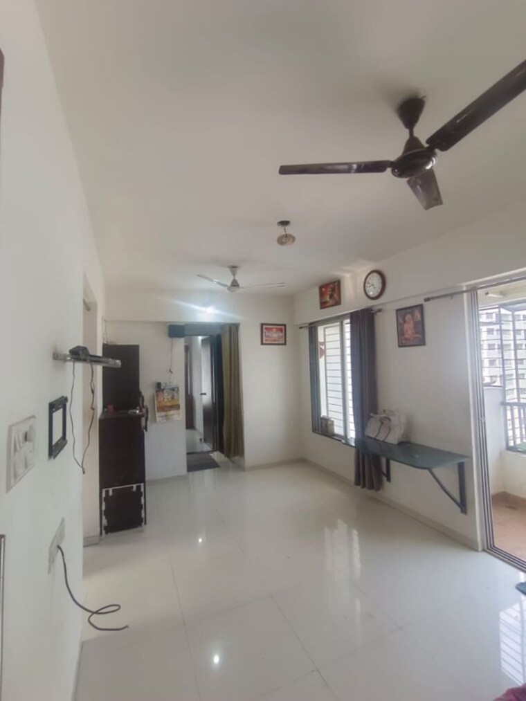Living Room, rahul-east-view 2 Bedroom 930 Sq.Ft. Apartment In Hadapsar Pune 10426713