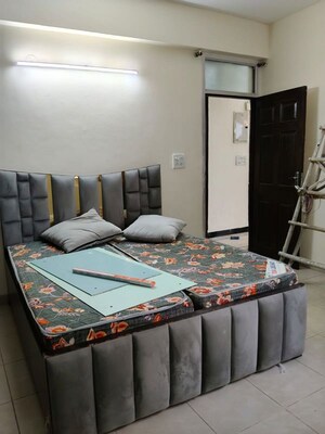 Bedroom in 3 BHK Builder Floor at Gupta Awas, Sector 43 – for Rent