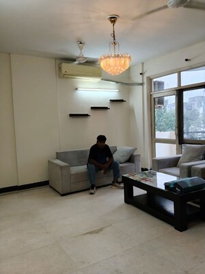 Living Room in 3 BHK Builder Floor at Gupta Awas, Sector 43 – for Rent