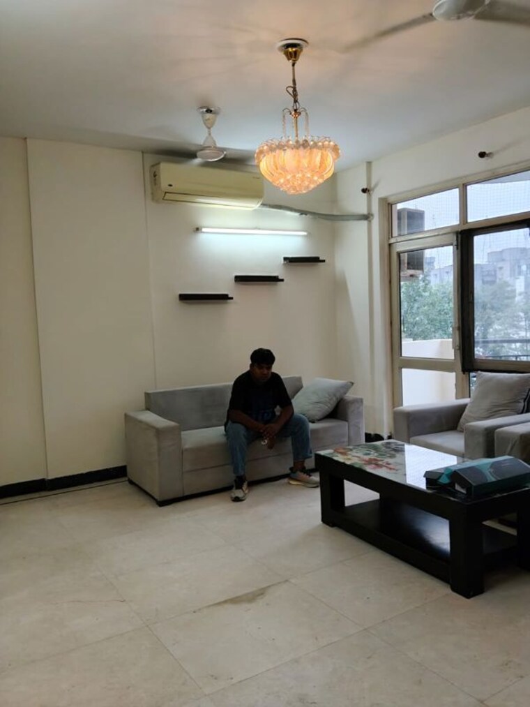 Living Room, gupta-awas 3 Bedroom 215 Sq.Yd. Builder Floor In Sector 43 Gurgaon 10427229