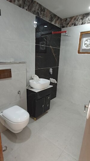 Bathroom in 3 BHK Builder Floor at BPTP District 3, Sector 85 – for Sale