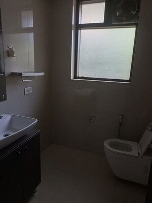 Bathroom in 3 BHK Builder Floor at Craft Destination 43, Sector 43 – for Rent