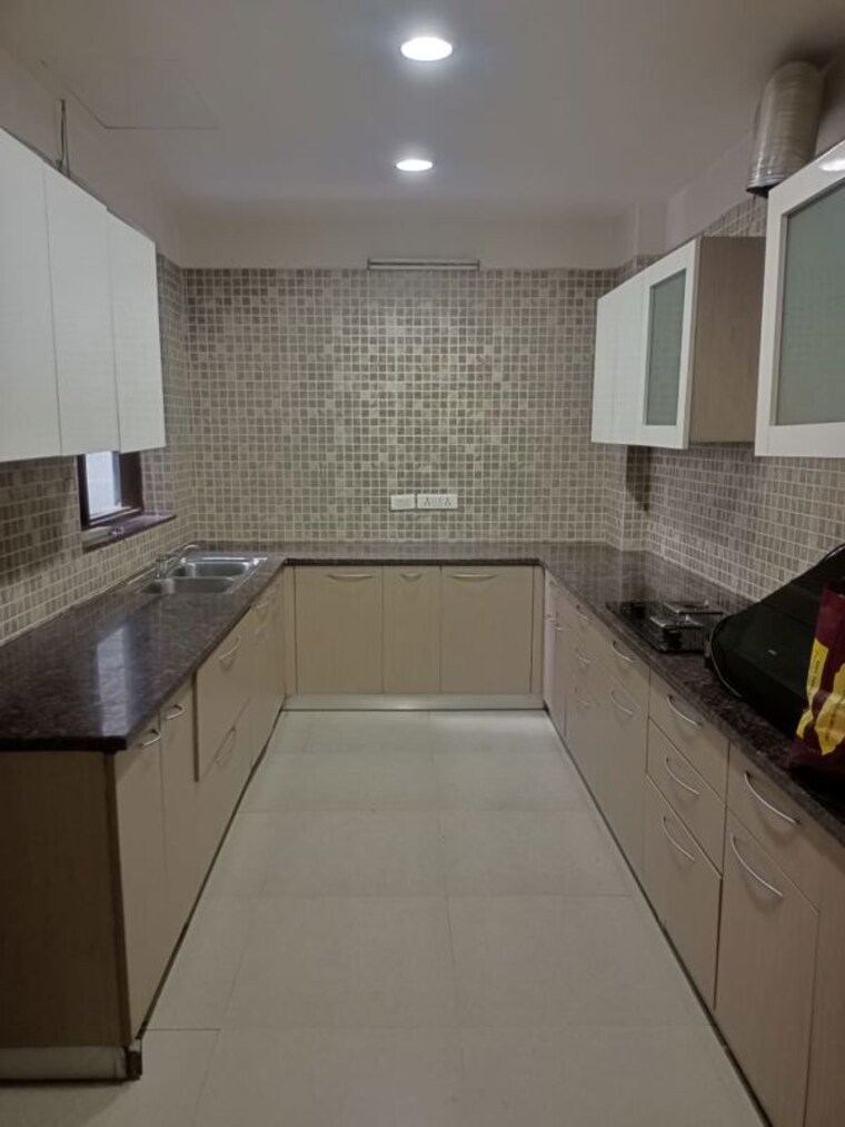 Kitchen, craft-destination-43 3 Bedroom 300 Sq.Yd. Builder Floor In Sector 43 Gurgaon 10427250