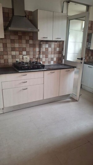 Kitchen in 3.5 BHK Apartment at Jaypee Greens Kalypso Court, Sector 128 – for Rent