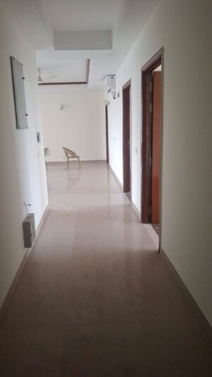 Building Lobby in 3.5 BHK Apartment at Jaypee Greens Kalypso Court, Sector 128 – for Rent