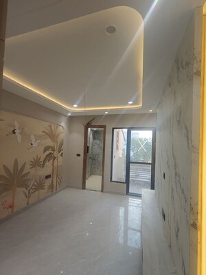 Room in 3 BHK Builder Floor at Fidato Honour Homes, Sector 89 – for Sale