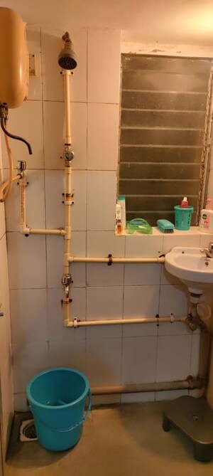 Bathroom in 1 RK Apartment at Lower Parel – for Rent