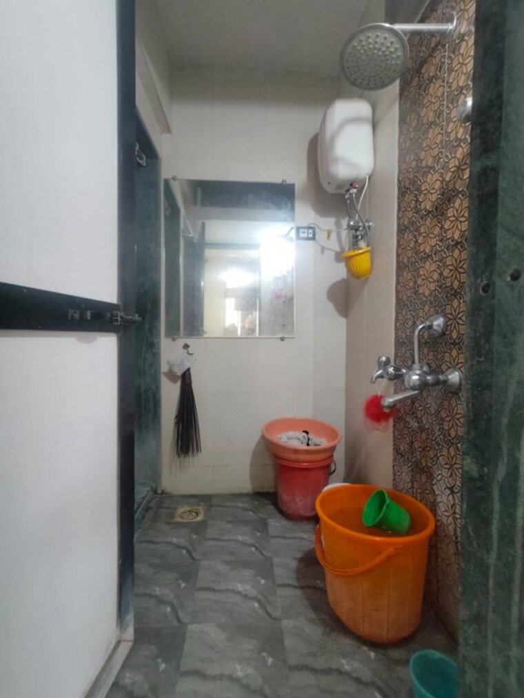 Bathroom, puranik-city 1 Bedroom 425 Sq.Ft. Apartment In Kasarvadavali Thane 10427359