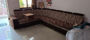 Bedroom in 4 BHK Apartment at Ambawadi – for Rent