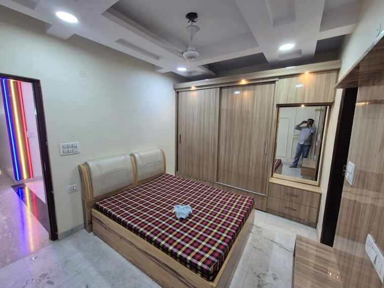 Bedroom, ramesh nagar 2 Bedroom 100 Sq.Yd. Builder Floor In Ramesh Nagar Delhi 10427265