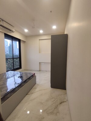 Bedroom in 2 BHK Apartment at Phoenix Palladium, Lower Parel – for Rent