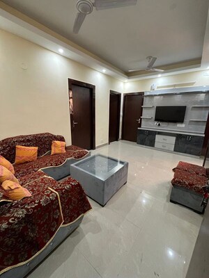 3 BHK Builder Floor For Sale in Indrapuram