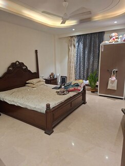 3 BHK + Servant Room Builder Floor For Rent in Shivalik Colony