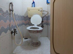 Bathroom in 1 BHK Apartment at Hiranandani Gardens Kingston, Powai – for Rent
