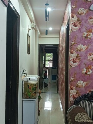 Furnished Amenities in 3 BHK Builder Floor at Nehru Nagar Iii – for Sale
