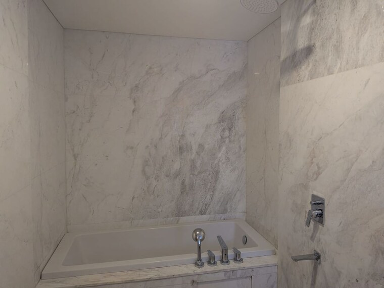 Attached Bathroom, lodha-bellagio 3.5 Bedroom 1420 Sq.Ft. Apartment In Powai Mumbai 10427538