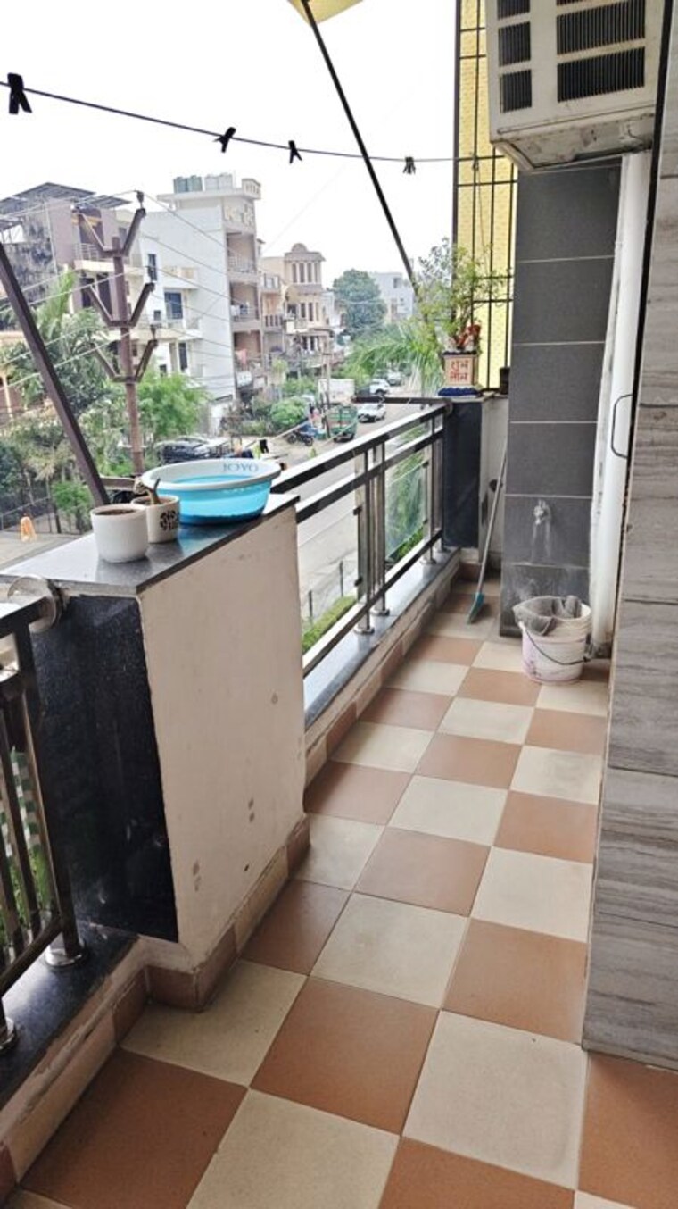 Balcony, krishna-palace-nehru-nagar 3 Bedroom 125 Sq.Yd. Builder Floor In Nehru Nagar Iii Ghaziabad 10427557