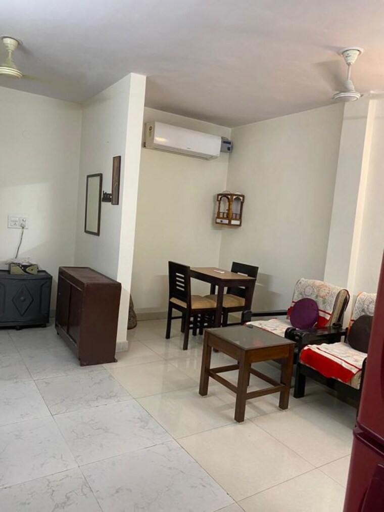 Living Room, sector 9a 3 Bedroom 2250 Sq.Ft. Builder Floor In Sector 9a Gurgaon 10427568