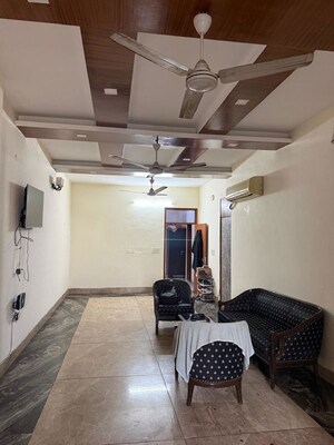 2 BHK Builder Floor For Rent in Nehru Enclave