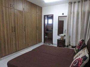Room in 2 BHK Builder Floor at Greater Kailash ii – for Rent