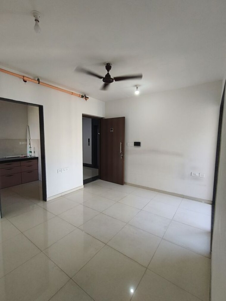 Room, runwal-eirene 2 Bedroom 540 Sq.Ft. Apartment In Balkum Pada Thane 10427670