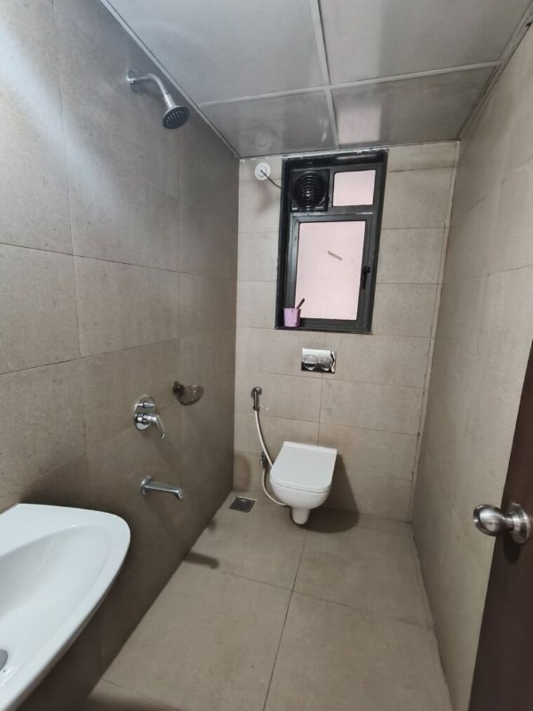 Bathroom, runwal-eirene 2 Bedroom 540 Sq.Ft. Apartment In Balkum Pada Thane 10427670