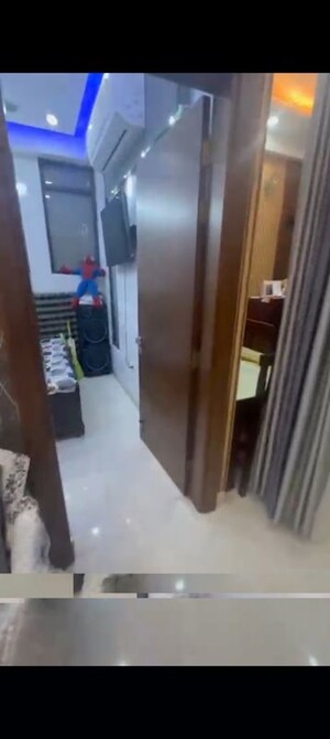 Building Lobby in 3 BHK Builder Floor at Indrapuram – for Sale