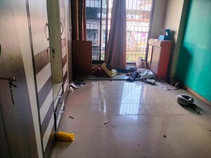 Room in  Apartment at Kopar Khairane – for Sale