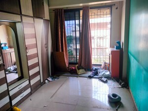Bedroom in  Apartment at Kopar Khairane – for Sale