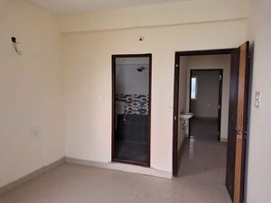 Room in  Apartment at Ibrahimpatnam – for Sale