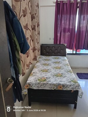  Pg For Rent in Iit Area