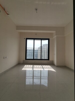 Room in 2 BHK Apartment at Hubtown Rising City, Ghatkopar East – for Rent