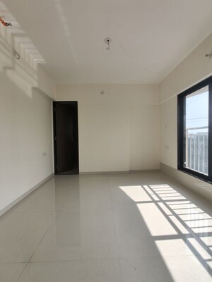 Room in 2 BHK Apartment at Hubtown Rising City, Ghatkopar East – for Rent