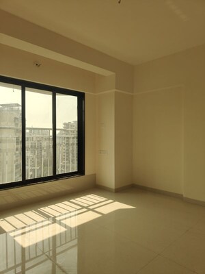 Room in 2 BHK Apartment at Hubtown Rising City, Ghatkopar East – for Rent
