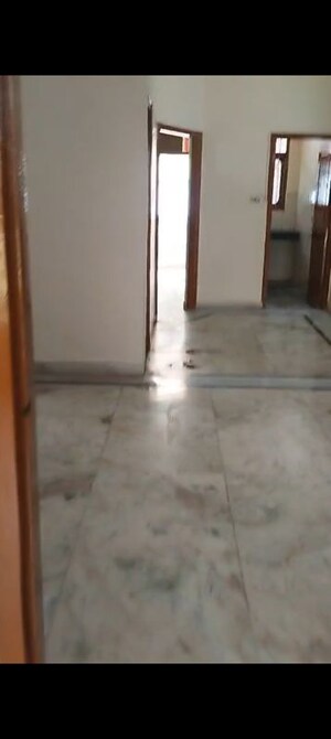 Room in 2 BHK Builder Floor at Shalimar Garden – for Sale