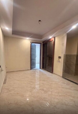 Room in 1 BHK Apartment at Chattarpur – for Rent