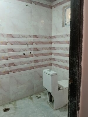 Bathroom in 3 BHK Builder Floor at Rajendra Nagar Sector 5 – for Sale